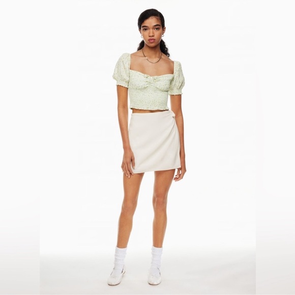 Aritzia Sunday Best Sinatra Blouse - Floral Sage Smocked Puff-sleeve Top - Picture 5 of 11